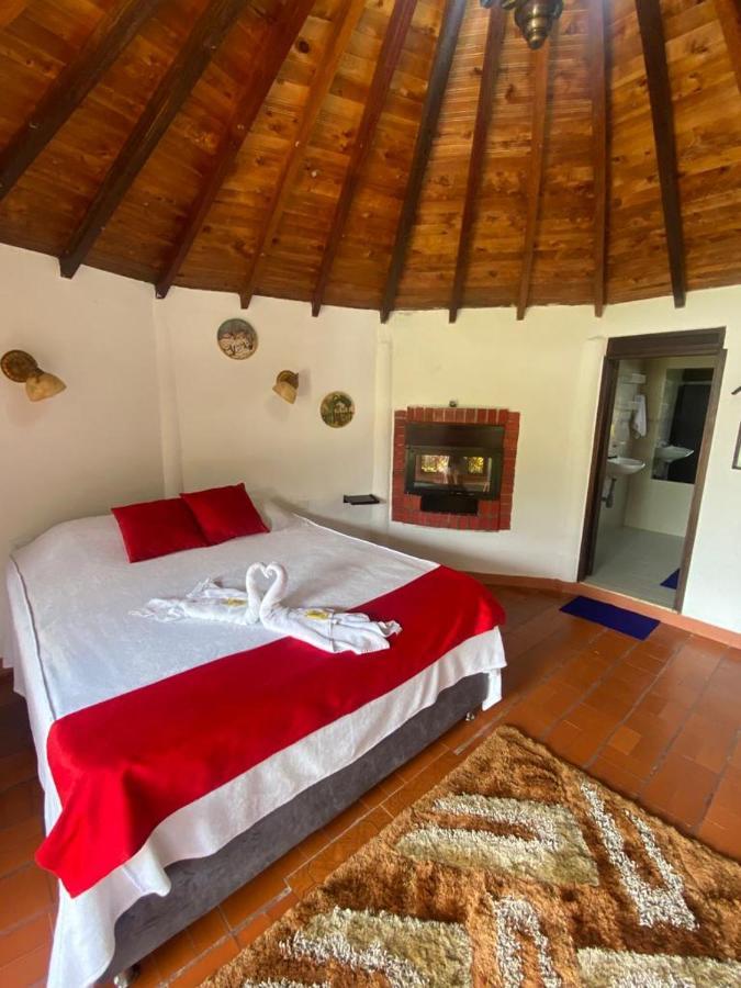 Hotel Campestre La Loma Curití Extérieur photo