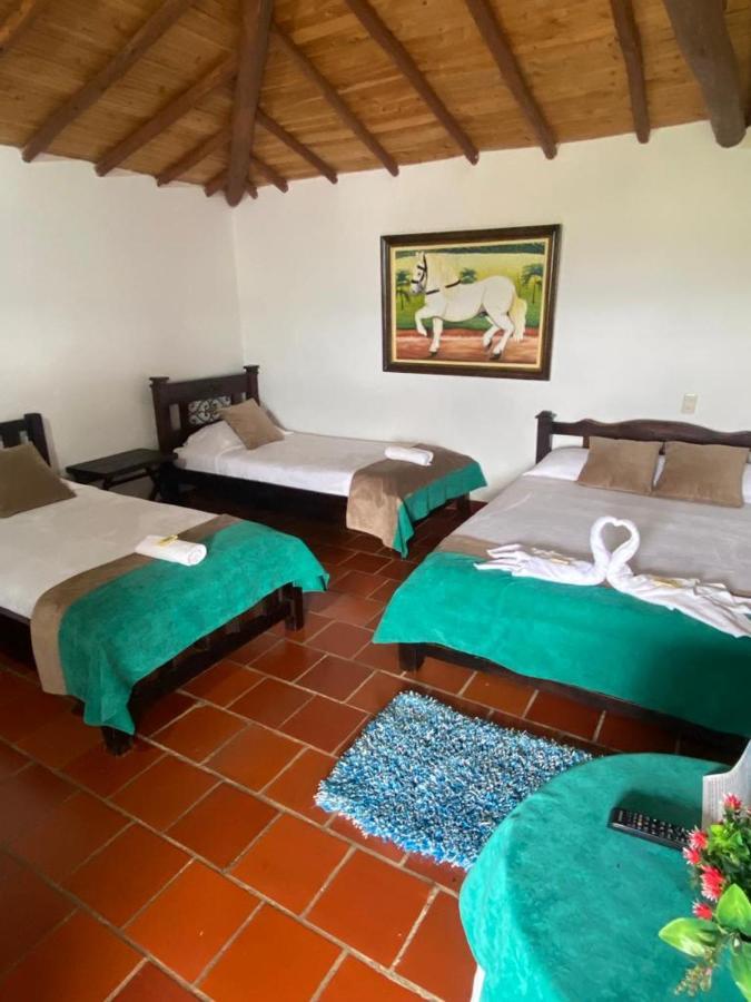 Hotel Campestre La Loma Curití Extérieur photo