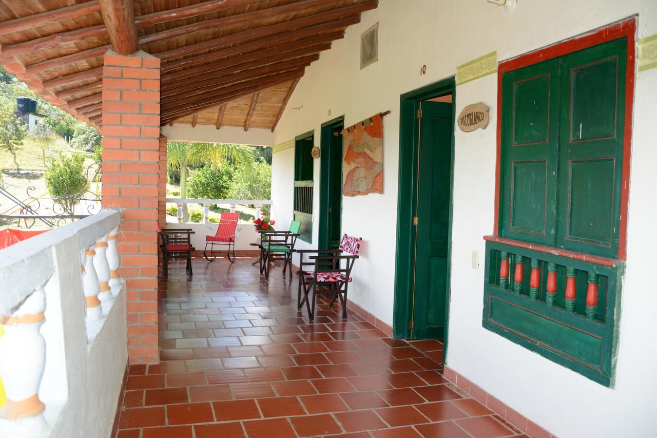 Hotel Campestre La Loma Curití Extérieur photo